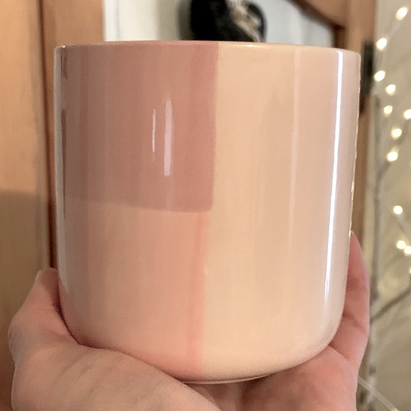 Small flower pot / pink porcelain/ceramic flower pot / flower pot home decor. - Picture 3 of 11